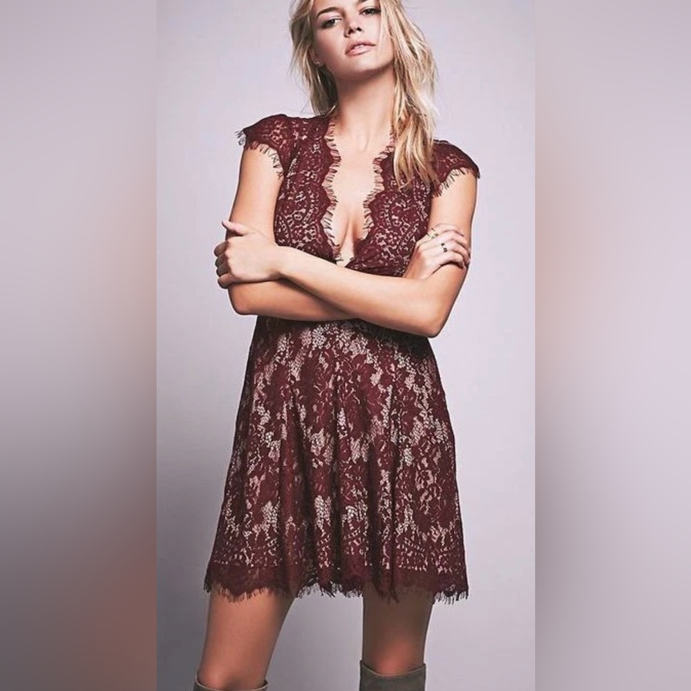 Jetset Diaries x Free People Plunging Fantasia Eyelash Lace Skater Dress ZB8